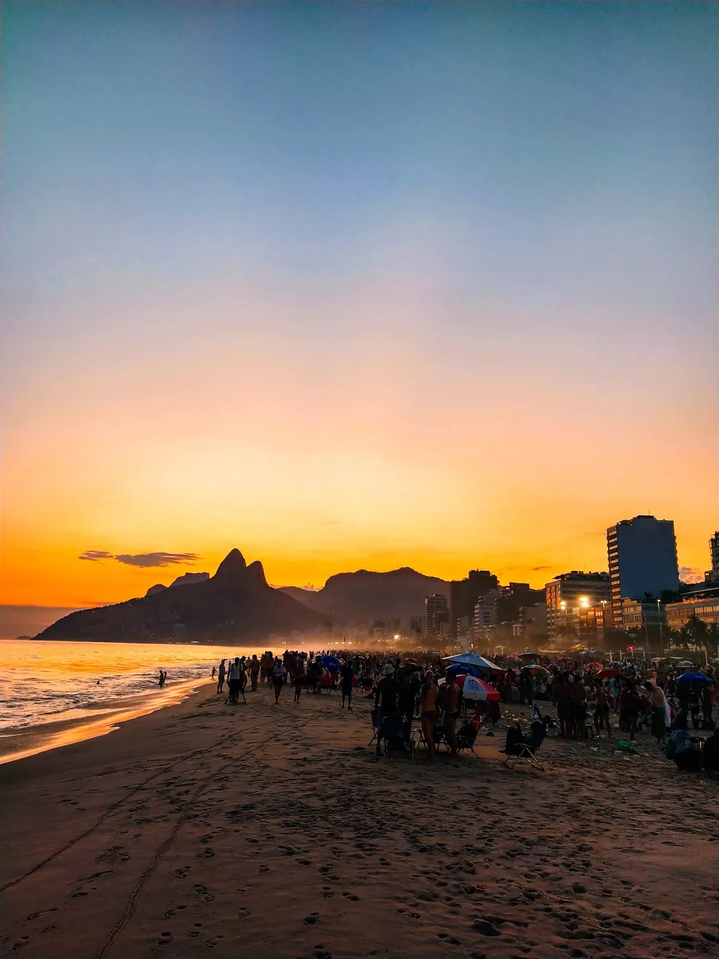 Sunset behind Dois Irmãos, from the sand at Ipanema